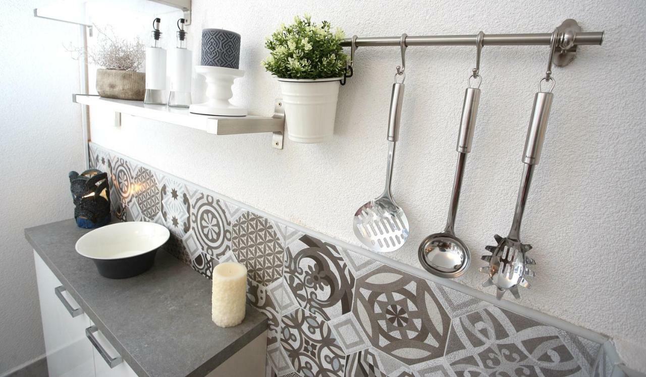 Charming Seaside Apartment Primošten Zewnętrze zdjęcie