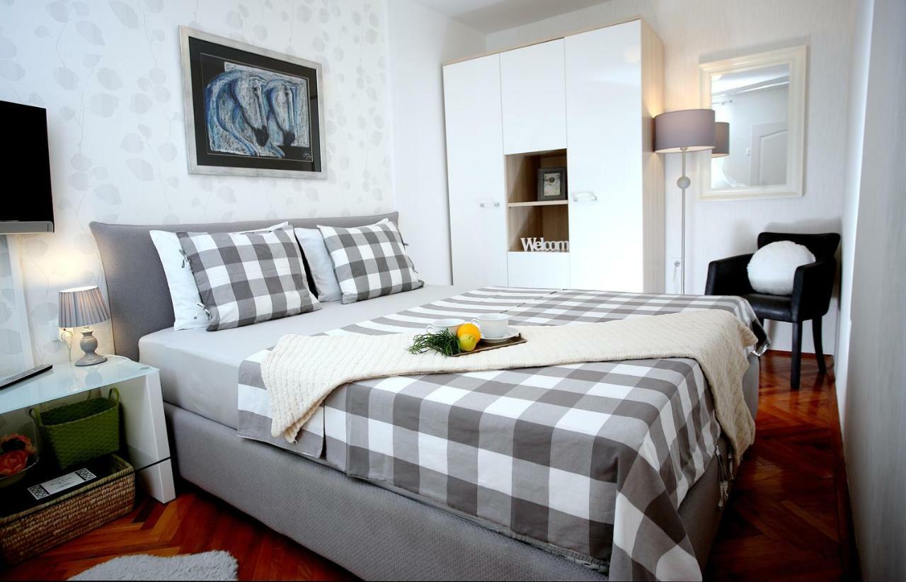Charming Seaside Apartment Primošten Zewnętrze zdjęcie